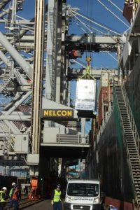 Abbildung 4: Einbau der MD-Anlage auf dem Containerschiff in Rotterdam